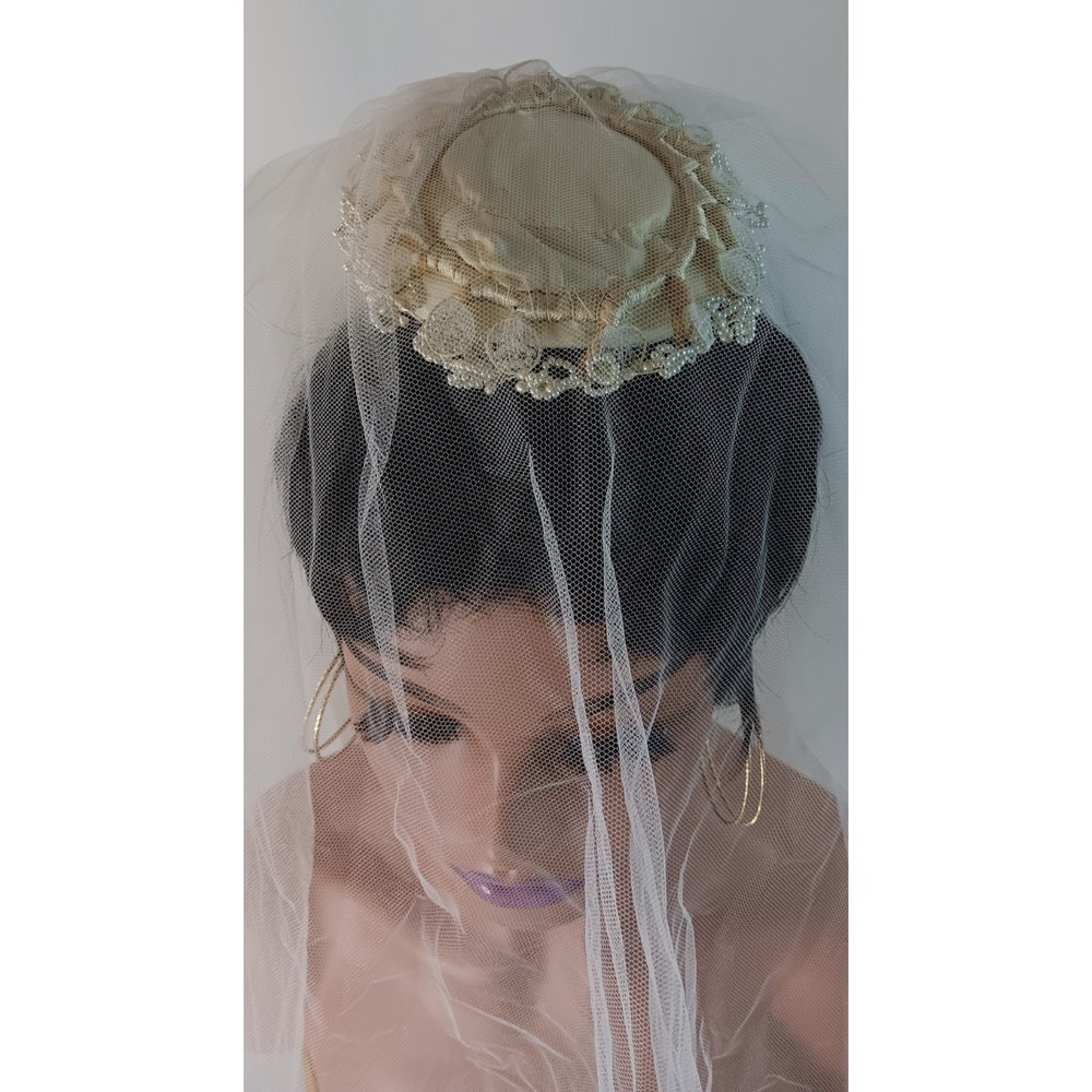 Vintage bridal wedding Tulle net beaded head piece layered long Veil 122.5" long - Picture 4 of 11
